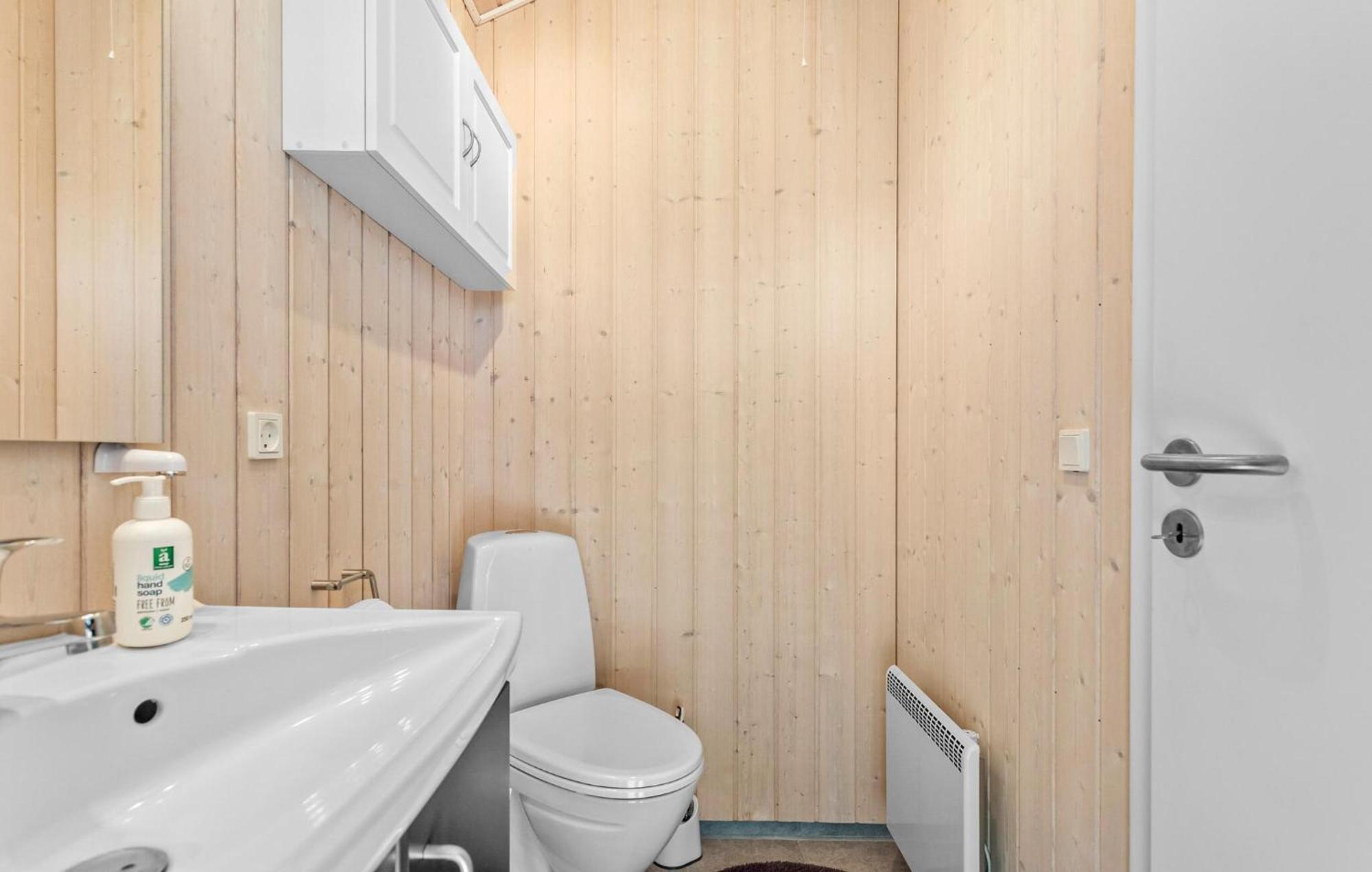 Cozy Home In Gedser With Wifi Exterior foto